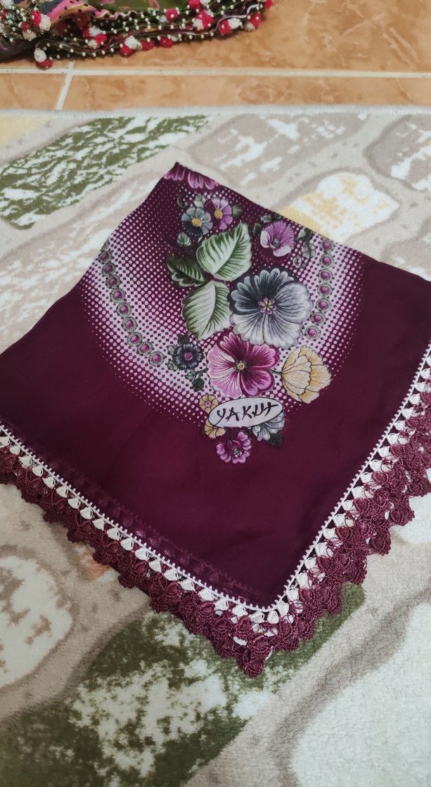 Bordo Dantel Detaylı Kadın Fular - Görsel 4