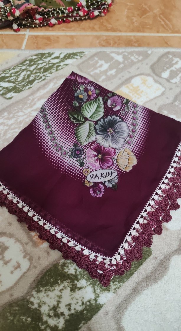 Bordo Dantel Detaylı Kadın Fular - Görsel 2