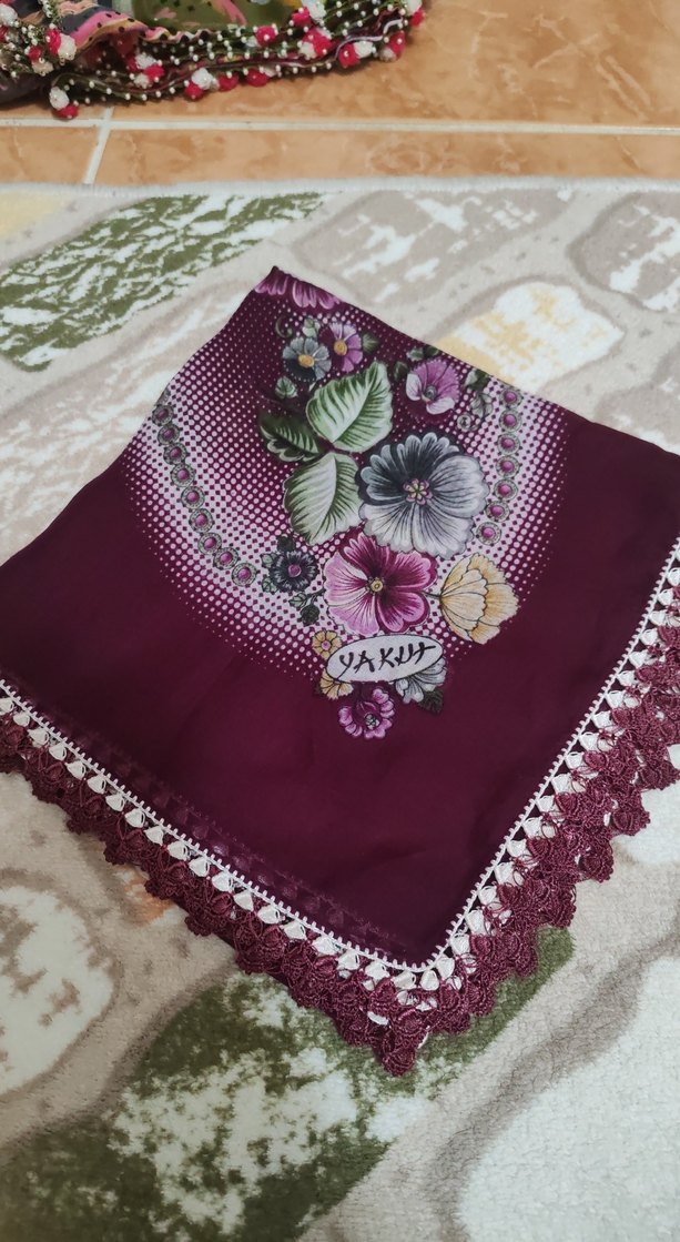 Bordo Dantel Detaylı Kadın Fular - Görsel 3