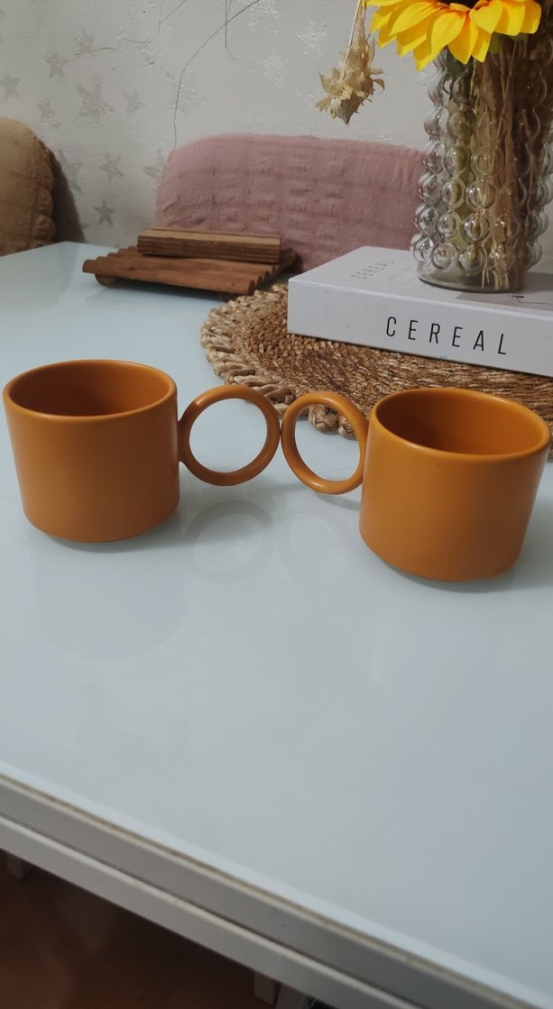 Yuvarlak Kulplu Kahverengi Seramik Fincanlar - Görsel 2