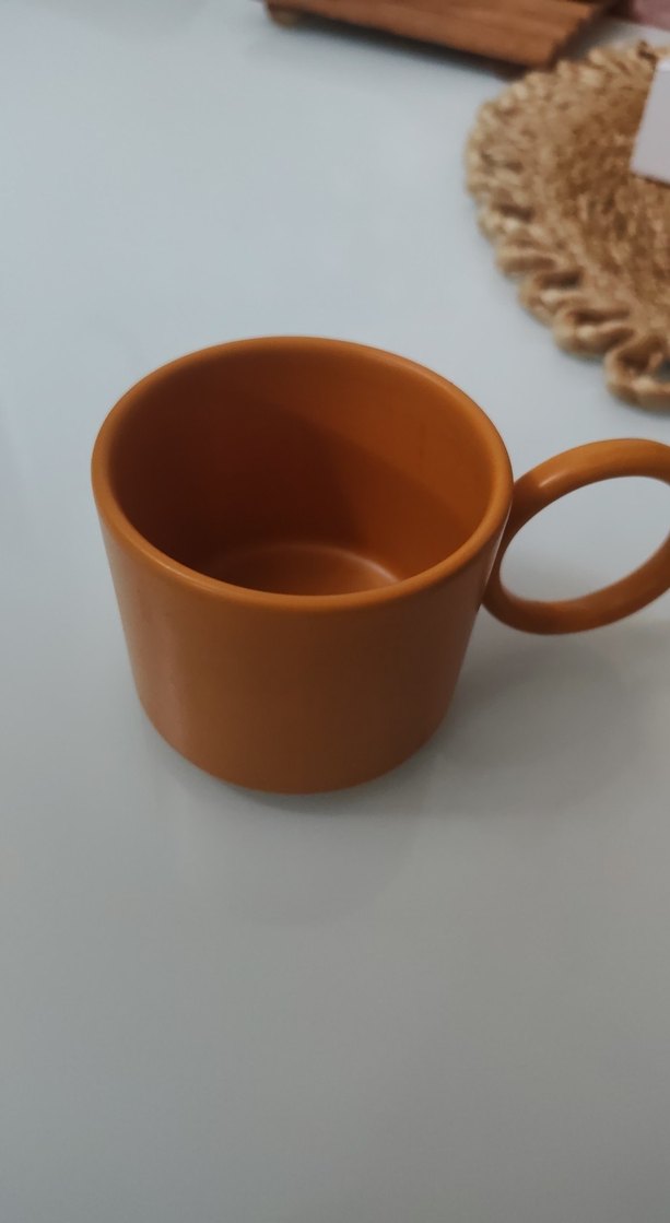 Yuvarlak Kulplu Kahverengi Seramik Fincanlar - Görsel 4