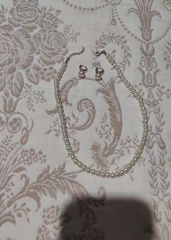 Beyaz Boncuklu Midi Kolye ve Küpe Seti - Görsel 2