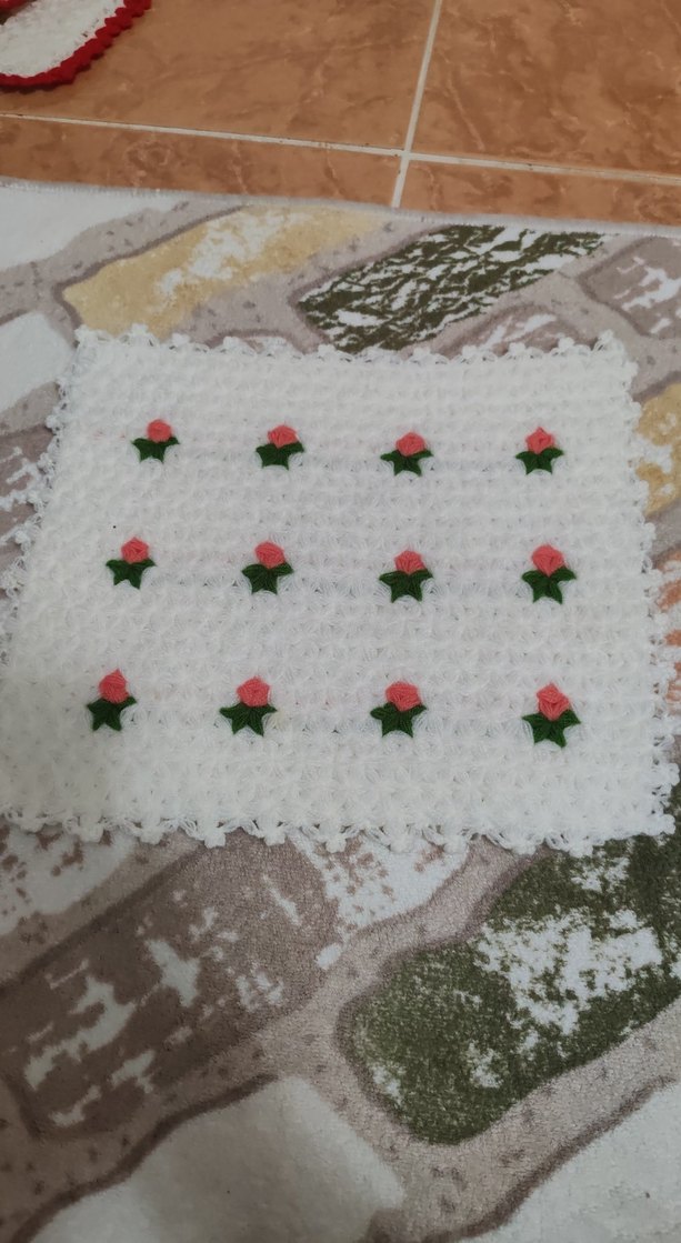 Beyaz Çiçek Desenli Banyo Süngeri - Görsel 2