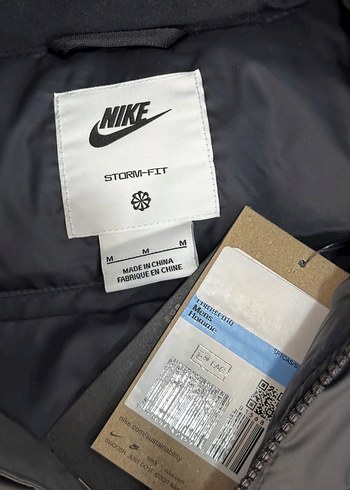 Nike Storm Fit Yelek - Görsel 3