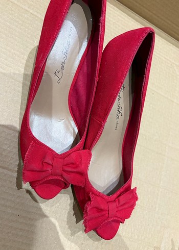 Kırmızı stiletto - Görsel 2