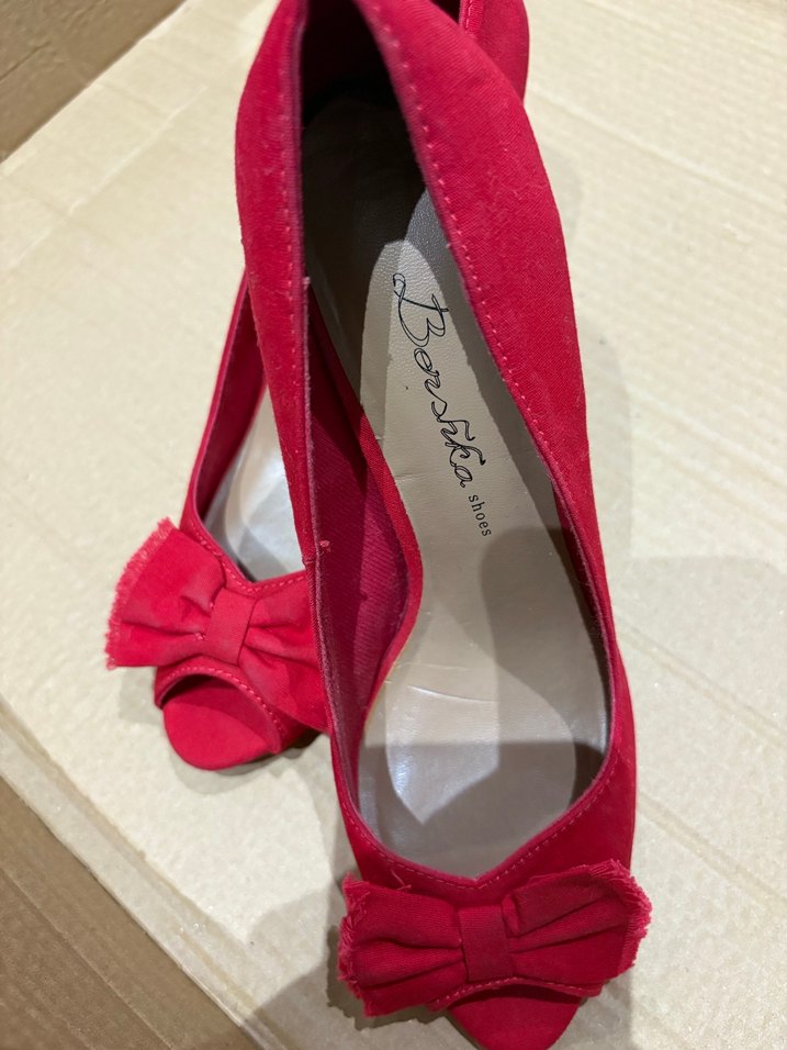 Kırmızı stiletto - Görsel 4