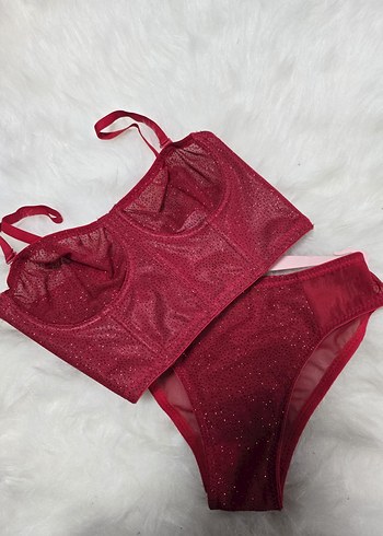 Kırmızı Parlak Büstiyer Takımı - Görsel 2
