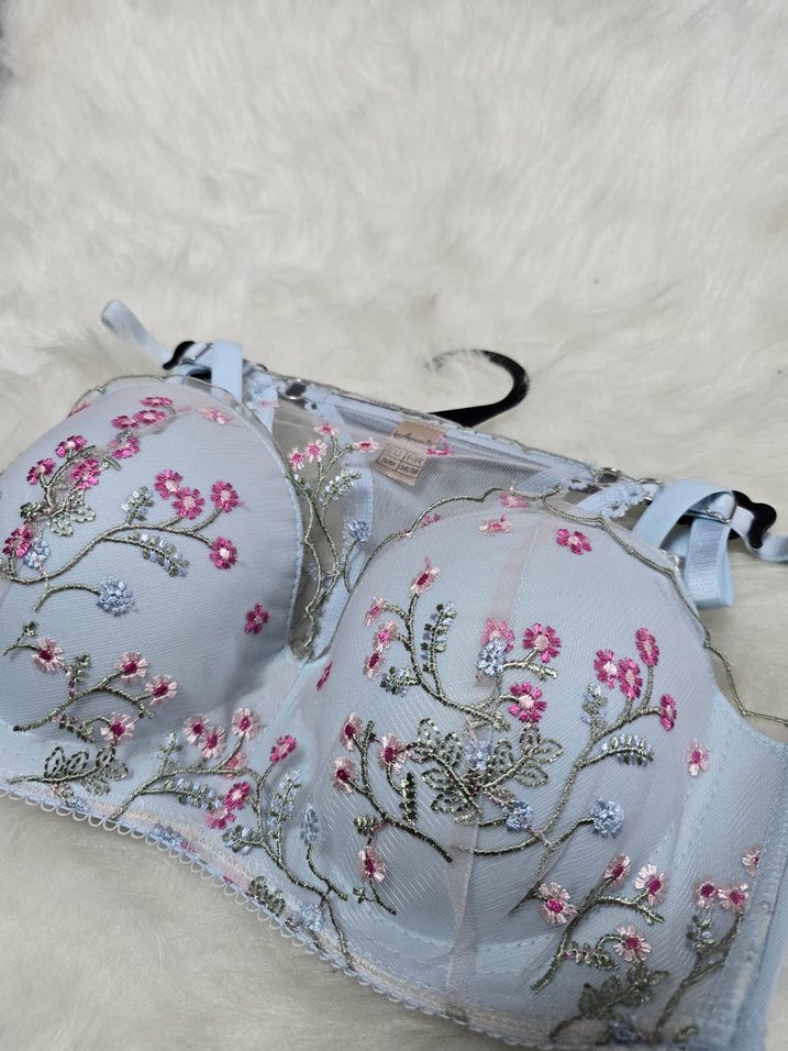 İşlemeli Beyaz Bohem Parisian Sütyen Takımı - Görsel 3