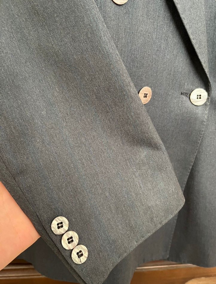 Gri Düğmeli Erkek Takım elbise
Ceket ve Pantolon birlikte - Görsel 2