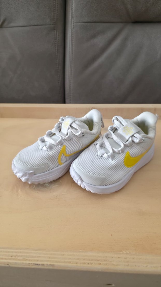 Nike Beyaz Erkek Çocuk Spor Ayakkabı - Görsel 2