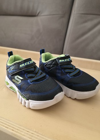 Skechers ışıklı ayakkabı - Görsel 3