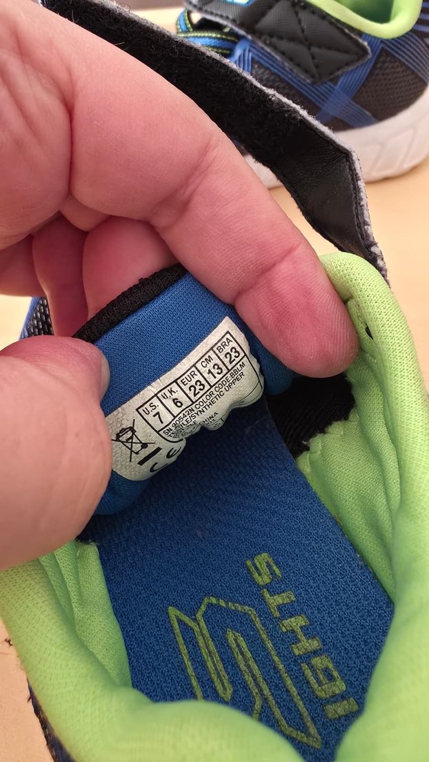 Skechers ışıklı ayakkabı - Görsel 4