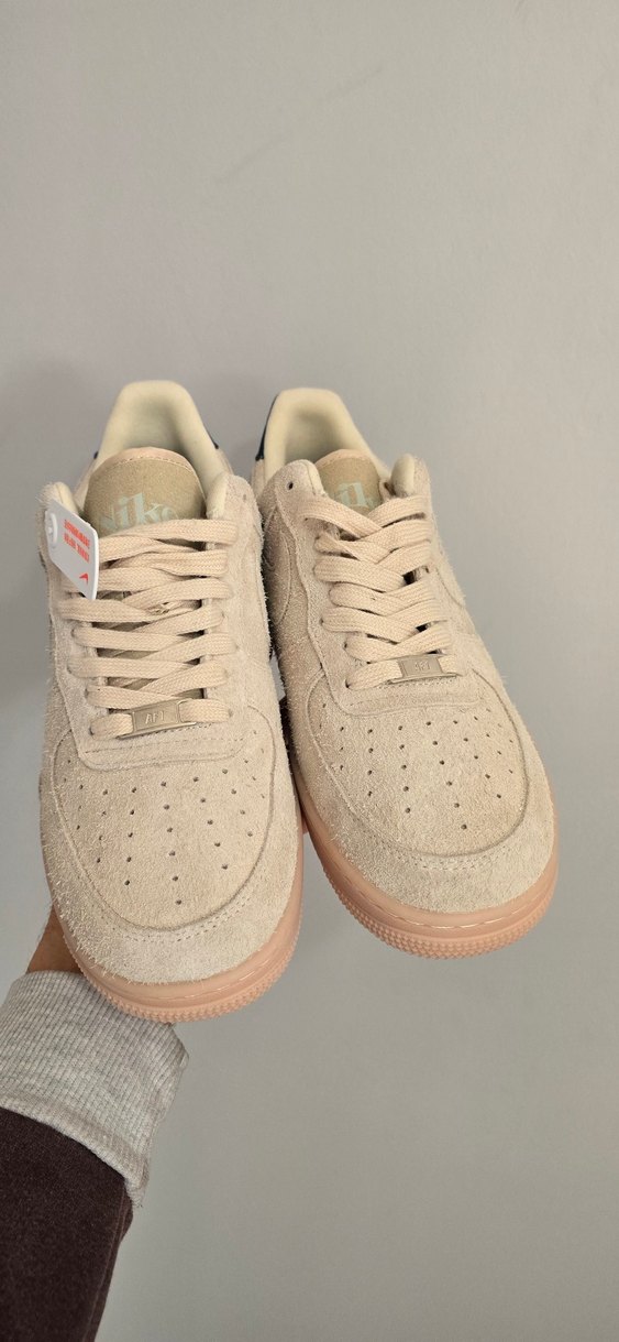 Nike air bej süet orjinal ithal üründür - Görsel 2