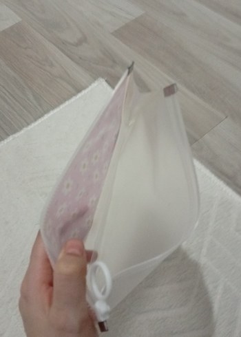 Pembe Parlak Pastel Makyaj Çantası - Görsel 2