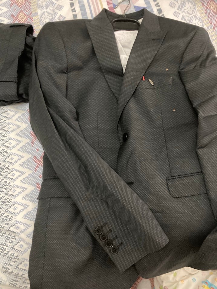 Gri Düğmeli Erkek Takım Elbise - Görsel 2