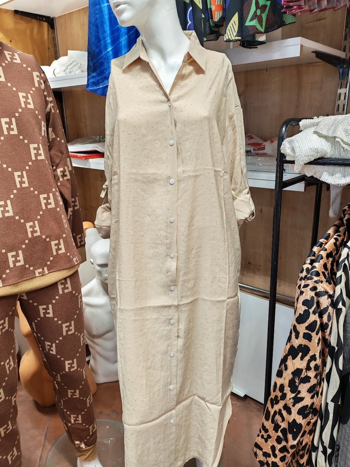 Düğmeli Siyah Uzun Kollu Uzun Elbise - Görsel 3