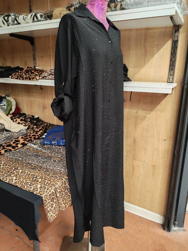 Düğmeli Siyah Uzun Kollu Uzun Elbise - Görsel 2