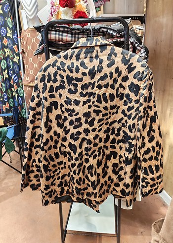 Leopar Desenli Kadı parlak kadife Ceket - Görsel 4