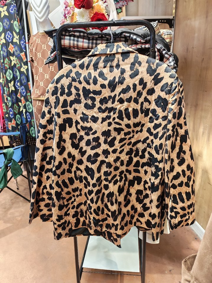 Leopar Desenli Kadı parlak kadife Ceket - Görsel 4