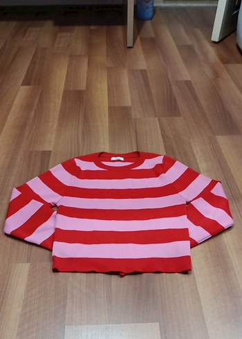 Kırmızı Çizgili Kadın Krop - Görsel 3