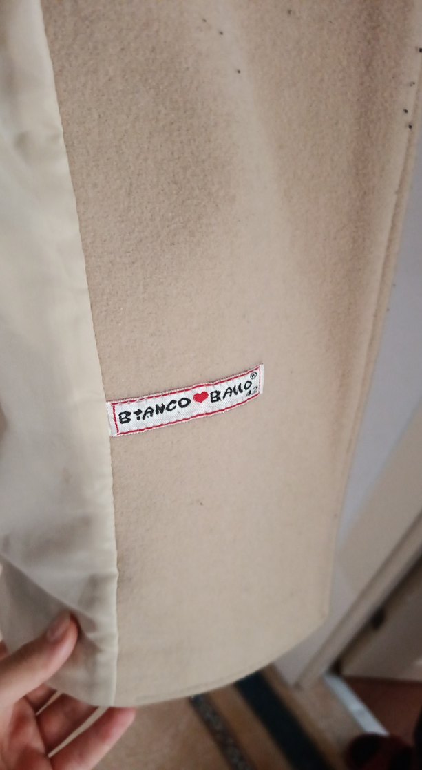 Bej Düğmeli Mini Kadın Kaban - Görsel 3