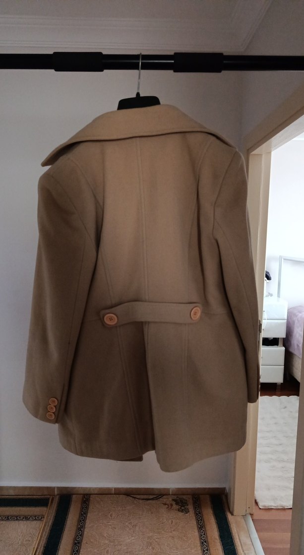 Bej Düğmeli Mini Kadın Kaban - Görsel 2