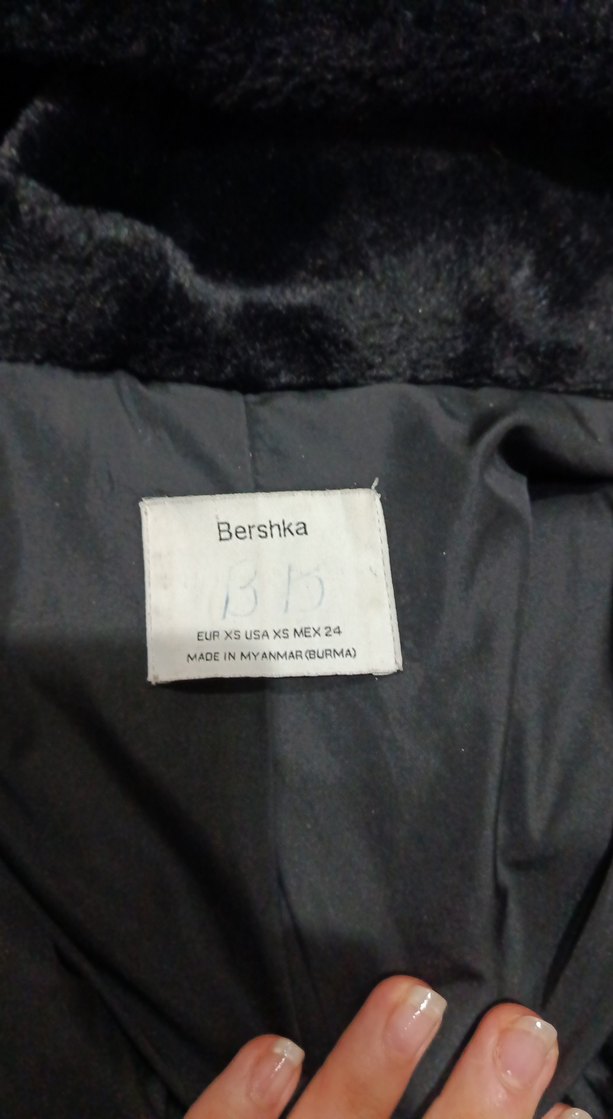 Siyah Kapüşonlu Kürk - Görsel 3