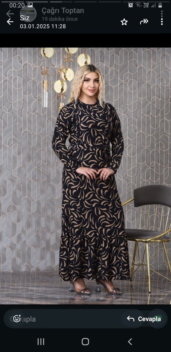 Siyah Bağcıklı Uzun Kollu Piliseli Elbise - Görsel 2