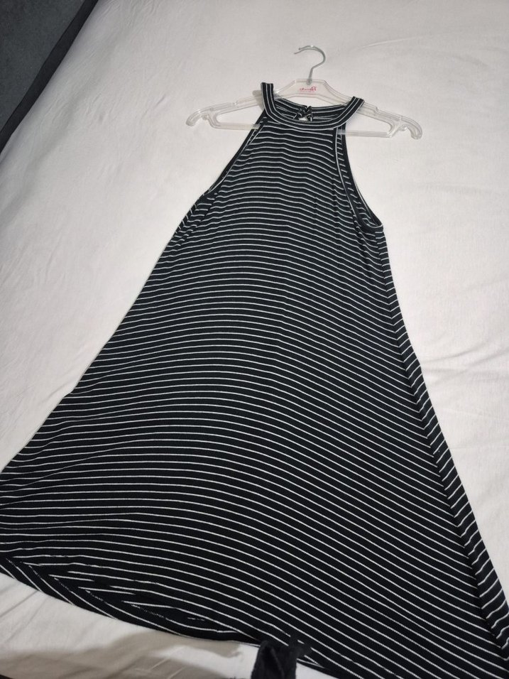 Siyah Çizgili Piliseli Mini Crop Top - Görsel 2