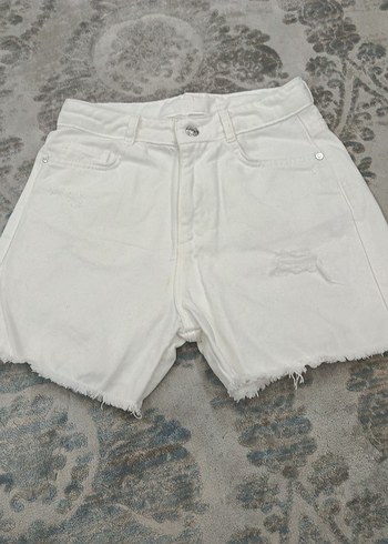 Beyaz Kadın Mini Denim Şort - Görsel 3