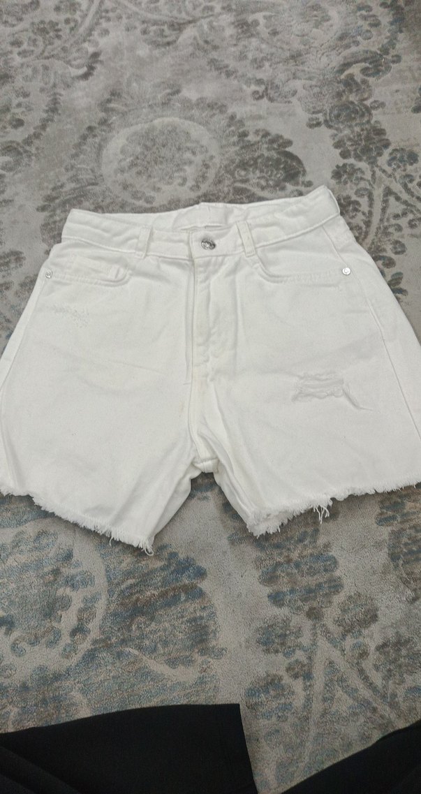 Beyaz Kadın Mini Denim Şort - Görsel 3