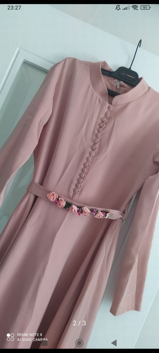 Düğmeli Pembe Uzun Kadın Elbise - Görsel 2