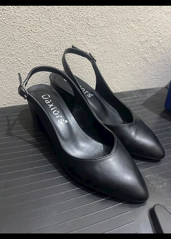 Siyah Tokalı Topuklu Kadın Ayakkabı - Görsel 4