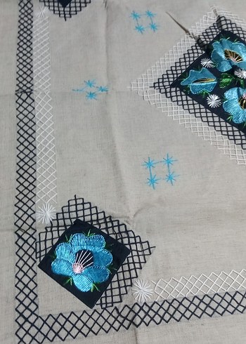 Nakışlı Çok Renkli Masa sehpa Örtüsü el emeği - Görsel 3