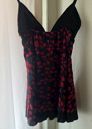 Kırmızı V Yakalı Gotik Düğmeli Büstiyer - Görsel 2