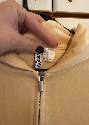 Açık sarı Kadın Süet V-Yaka Kapüşonlu Sweatshirt - Görsel 2