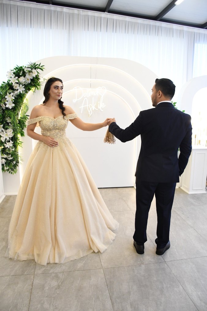 Bej Straplez Prenses Nişanlık - Görsel 3