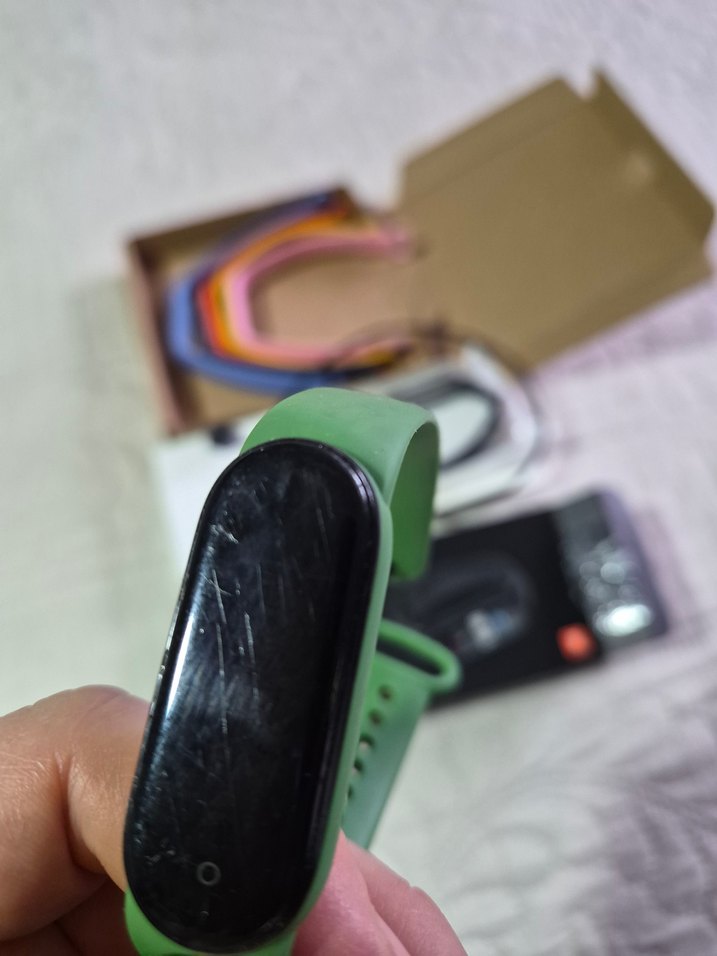  Mi Smart Band 5  + 7 Adet Kordon Seti - Görsel 4