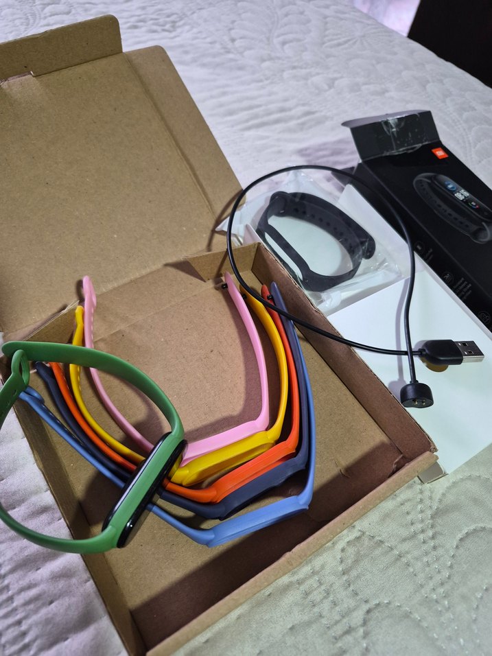  Mi Smart Band 5  + 7 Adet Kordon Seti - Görsel 2