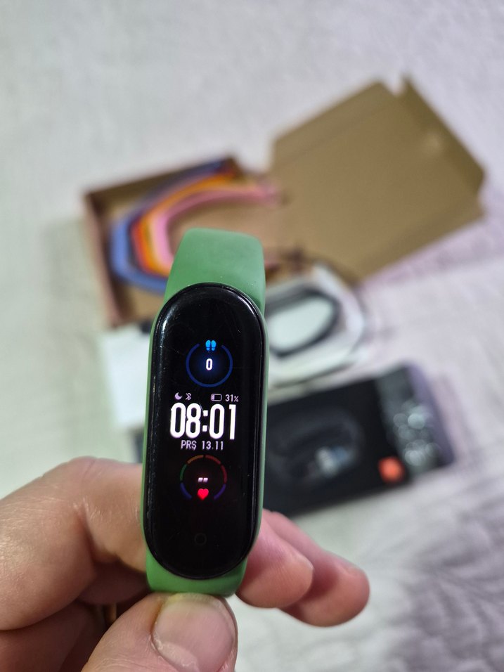  Mi Smart Band 5  + 7 Adet Kordon Seti - Görsel 3