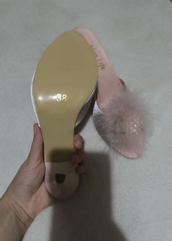 pudra pembesi Topuklu Kadın Terlik, Tüylü Detaylı - Görsel 2