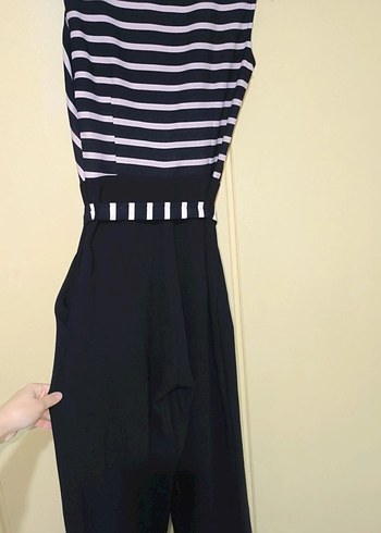 Çizgili V Yaka Kadın Tulum - Görsel 2