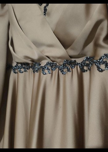 Uzun Kollu Bej Drapeli Abiye Elbise - Görsel 4