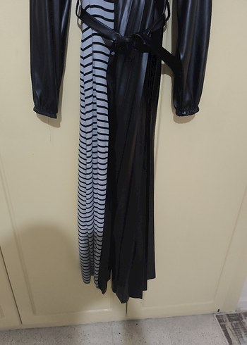 Siyah Pilili Uzun Kollu Uzun Elbise - Görsel 4