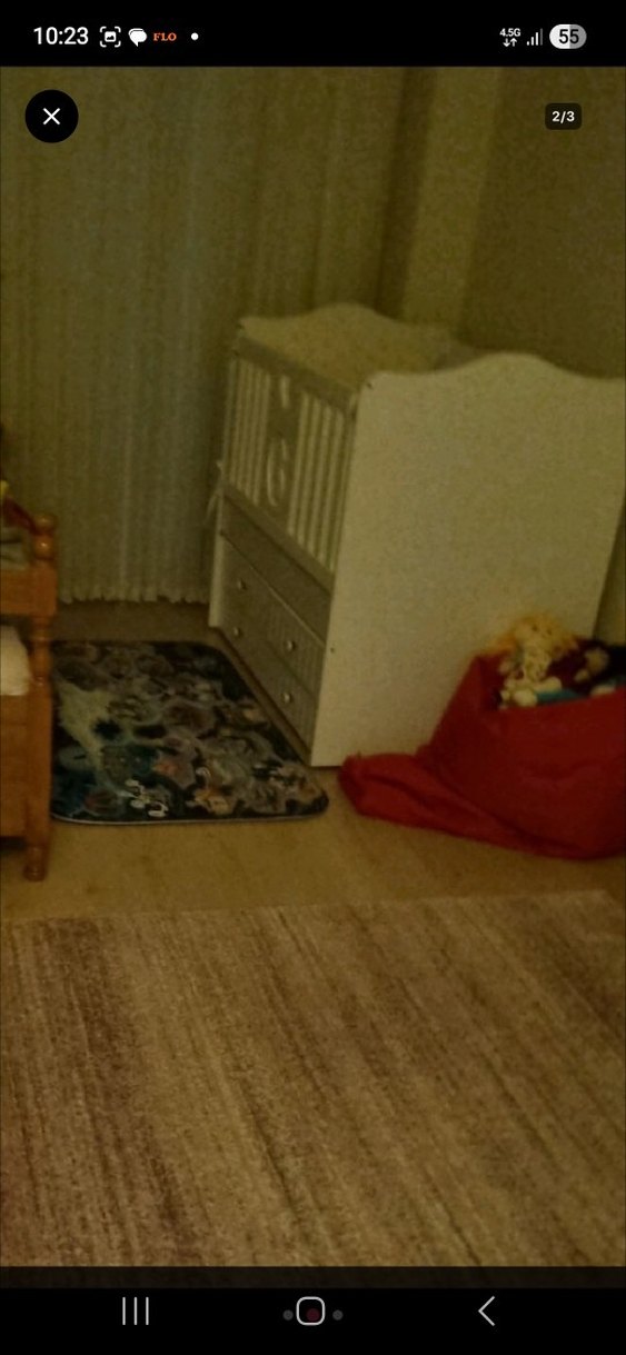 Beyaz ve Gri Bebek Beşiği - Görsel 2