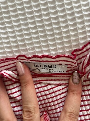 Zara zara crop düşük omuz fitilli