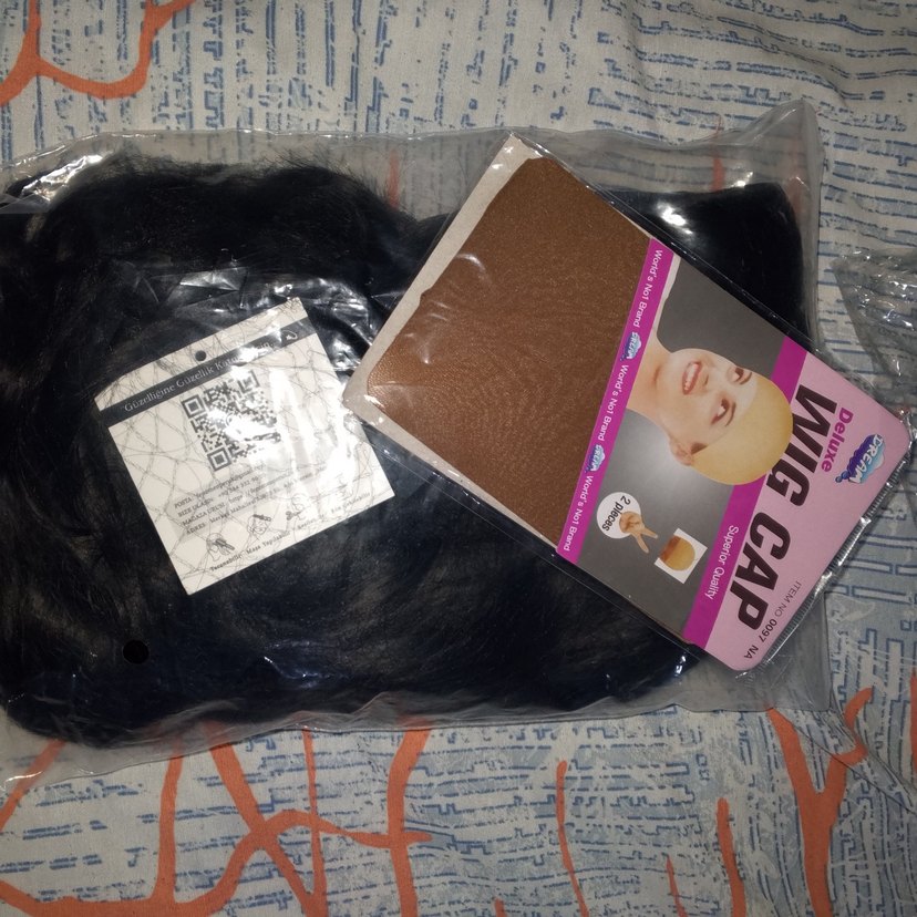 Siyah Parlak Su Dalgalı Vip Peruk
Bone Hediyeli - Görsel 3