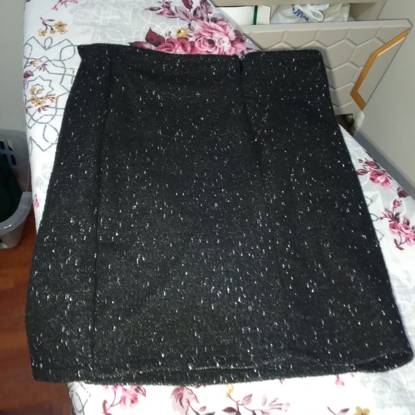 Zincir Detaylı Siyah Kadın Mini Etek - Görsel 2