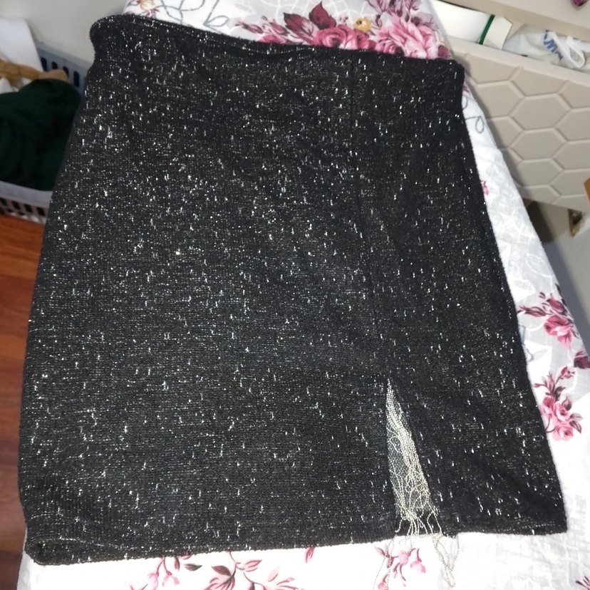 Zincir Detaylı Siyah Kadın Mini Etek - Görsel 4