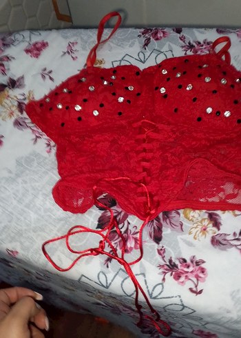 Nakışlı Kırmızı Mini Gotik Büstiyer - Görsel 2